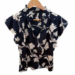 White House Black Market Short Sleeve Floral Blouse Navy Blue White Size XS